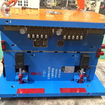 Automotive Interior Dashboard Injection Molds | Custom Molding Solutions